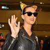 Katy Perry arrive à l'aéroport de Chiba au Japon le 30 octobre 2013.