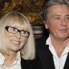 Même s'ils ne sont plus en couple depuis près de 25 ans, Alain Delon et Mireille Darc sont aujourd'hui encore inséparables et s'unissent pour des nobles causes. Ici pour le gala de l'IFRAD au profit de la recherche de la maladie d'Alzheimer. Paris, 21 septembre 2011