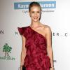 Rosie Huntington-Whiteley assiste au gala Baby2Baby à la Book Bindery. Culver City, le 9 novembre 2013.