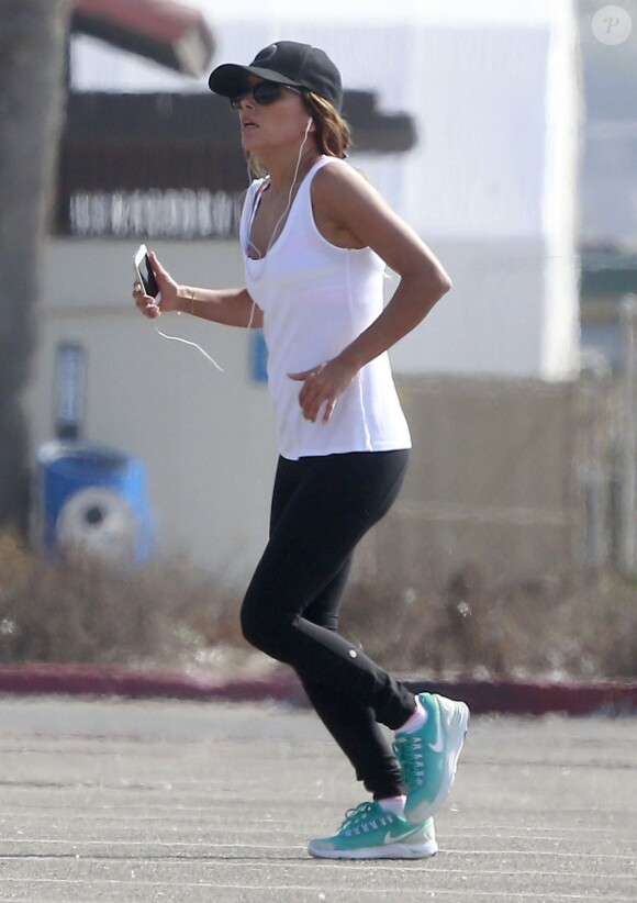 Eva Longoria fait du sport à Malibu, le 3 novembre 2013.