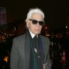 Karl Lagerfeld arrive au vernissage de l'exposition Miss Dior au Grand Palais. Le 12 novembre 2013