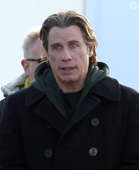 John Travolta sur le tournage du film "The Forger" à Chelsea, le 24 octobre 2013.