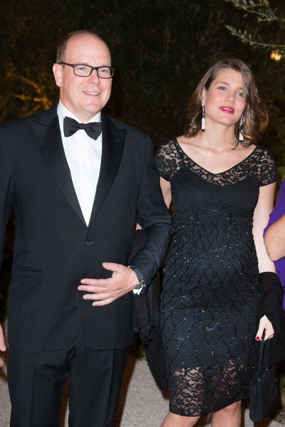 Le prince Albert II de Monaco et Charlotte Casiraghi, enceinte au dîner organisé par les Amis du Nouveau Musée National de Monaco à la Villa Paloma, le 17 septembre 2013