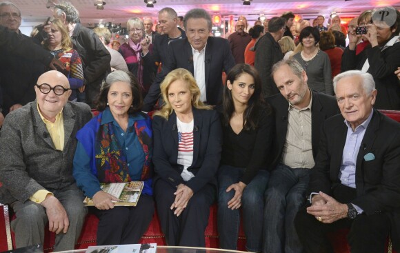 Les invités de l'émission Vivement dimanche spécial Sylvie Vartan, à Paris, le mercredi 20 novembre 2013. Diffusion sur France 2 le dimanche 24 novembre 2013.