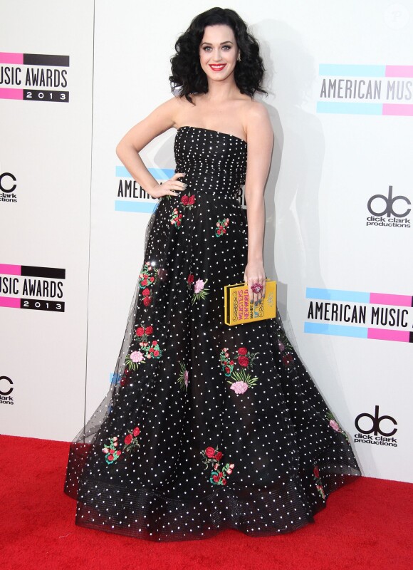 Katy Perry sur le tapis rouge des "American Music Awards 2013" à Los Angeles, le 24 novembre 2013.