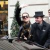 Céline Dion quitte son hotel pour se rendre aux répétitions de son premier concert à Bercy, à Paris. Le 25 novembre 2013.