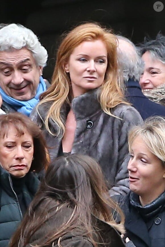 Exclusif - Céline Boisson, dernière compagne de Jacques Martin, lors des obsèques du grand ami de Jacques Martin, Paul Ceuzin, en l'église Saint-Roch à Paris, le 19 novembre 2013