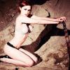 Rumer Willis s'affiche en très petite tenue sur une photo postée sur son profil Instagram, le 22 novembre 2013. Photo réalisée par Tyler Shields.