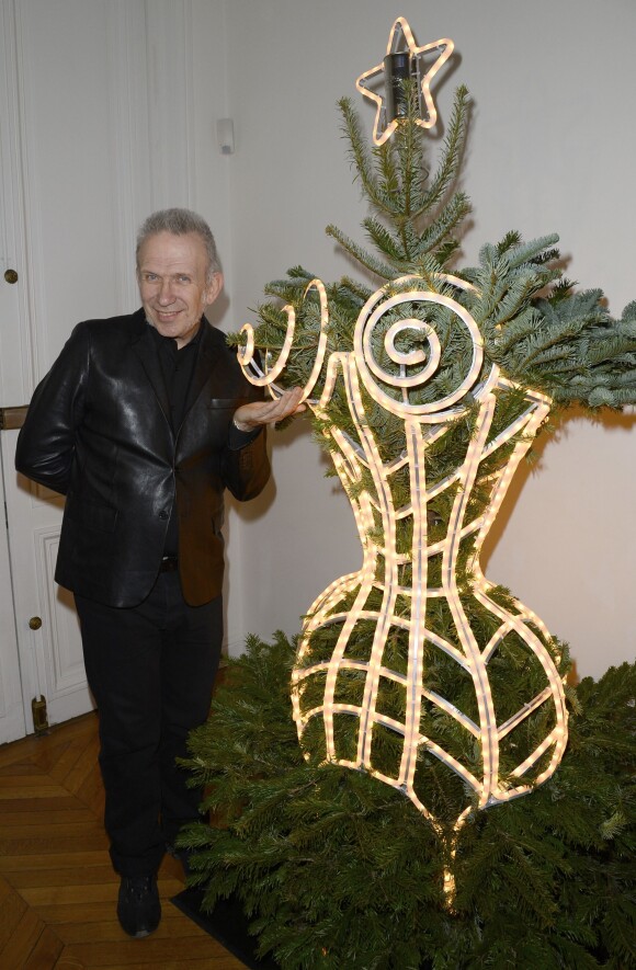 Jean-Paul Gaultier lors de la 18e édition de l'opération Sapins de Noël des Créateurs à l'hôtel Salomon de Rothschild à Paris, le 3 décembre 2013.