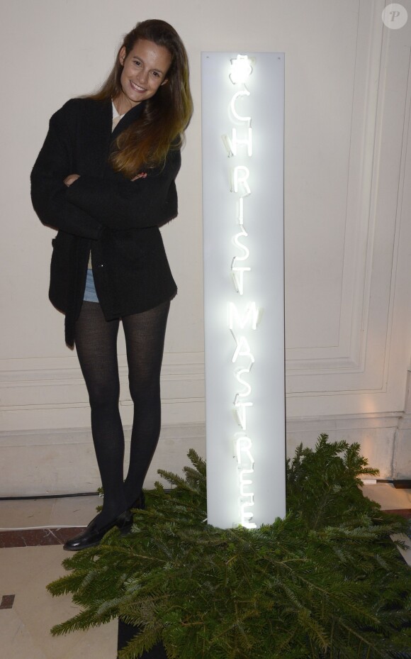 Charlotte Collard lors de la 18e édition de l'opération Sapins de Noël des Créateurs à l'hôtel Salomon de Rothschild à Paris, le 3 décembre 2013.