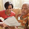 Nelson Mandela et Michelle Obama en 2011 à Johannesburg