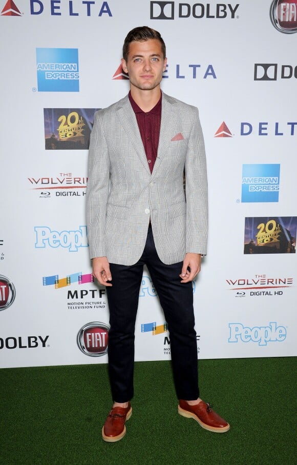 Robbie Rogers à la soirée Hugh Jackman: One Night Only Benefiting The Motion Picture & Television Fund à Hollywood, Los Angeles, le 12 octobre 2013.