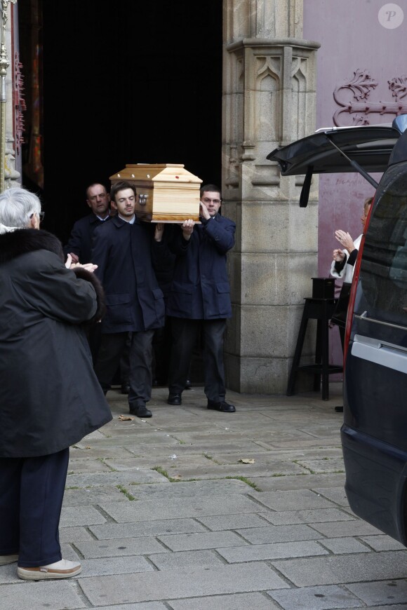 Exclusif - Obsèques de Jacqueline Duforest en la Collégiale Saint-Aubin de Guérande, le 28 Novembre 2013.