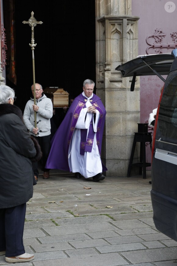 Exclusif - Obsèques de Jacqueline Duforest en la Collégiale Saint-Aubin de Guérande, le 28 Novembre 2013.