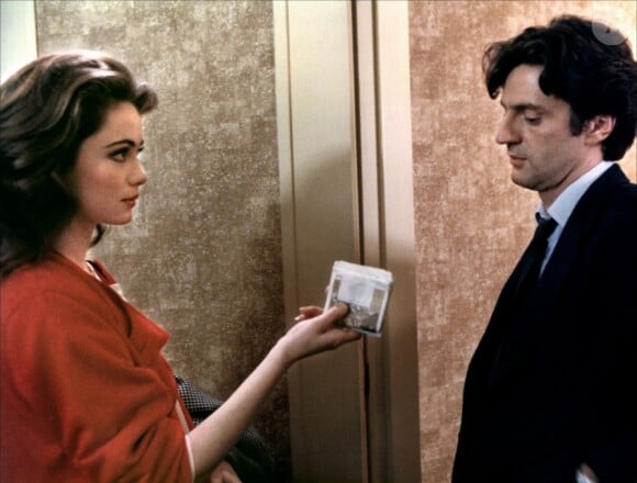 Emmanuelle Béart et Daniel Auteuil dans le film L'Amour en douce (1985)