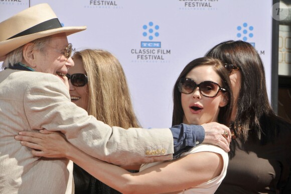 Peter O'Toole et Rose McGowan à Hollywood, Los Angeles, le 30 avril 2011.