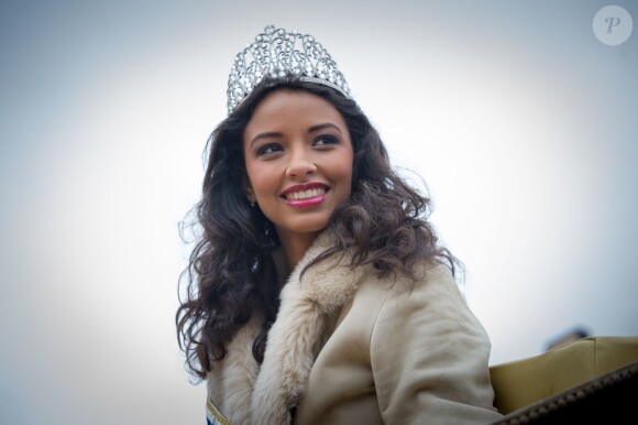 Miss France 2014, Flora Coquerel a fait un retour triomphal à Morancez, son village, le 18 décembre 2013.