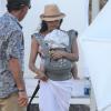 Exclusif - L'actrice Jenna Dewan sur la plage avec sa fille Everly a Porto Rico, le 15 decembre 2013, pendant que son mari Channing Tatum tourne le film "22 Jump Street".