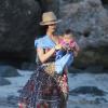 Exclusif - L'actrice Jenna Dewan de 32 ans profite de la plage à Porto Rico, le 12 decembre 2013, pendant que son mari Channing Tatum tourne le film "22 Jump Street"