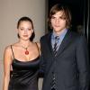 Estella Warren & Ashton Kutcher à Beverly Hills le 8 octobre 2002.