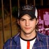 Ashton Kutcher à Los Angeles le 16 mai 2002.