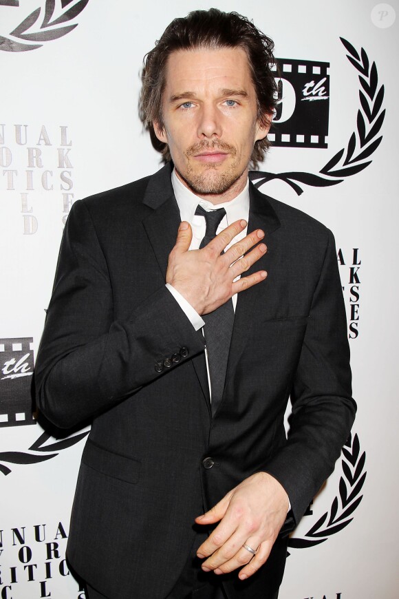 Ethan Hawke lors des New York Film Critics Circle Awards 2014 à New York le 6 janvier 2014.
