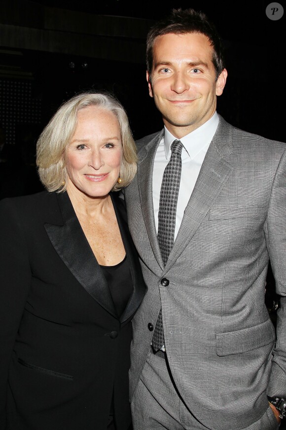 Glenn Close et Bradley Cooper lors des New York Film Critics Circle Awards 2014 à New York le 6 janvier 2014.