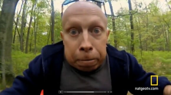 Verne Troyer dans l'émission "Incredibly Small World" sur National Geographic.