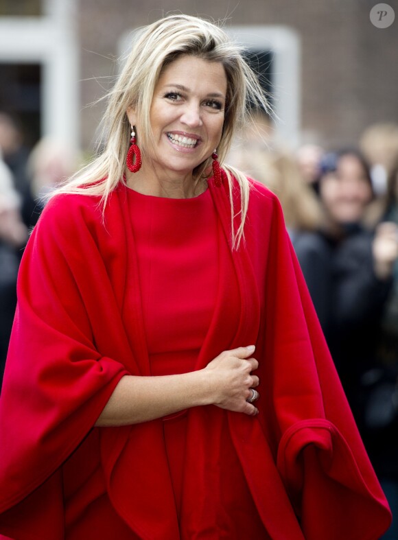 La reine Maxima des Pays-Bas dans une école primaire de Haarlem le 8 janvier 2014 pour le lancement de l'initiative ''Un enfant, un instrument'' soutenue notamment par le programme ''Les enfants font de la musique'' du Fonds Orange.