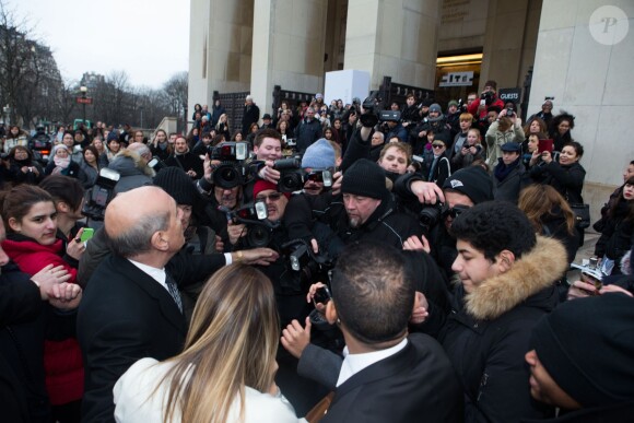 Kim Kardashian arrive au Théâtre National de Chaillot pour assister au défilé haute couture de Stéphane Rolland. Paris, le 21 janvier 2014.