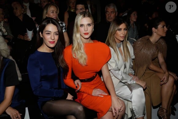 Sofia Essaïdi, Gaia Weiss et Kim Kardashian assistent au défilé haute couture Stéphane Rolland printemps-été 2014 au Theéâtre National de Chaillot. Paris, le 21 janvier 2014.