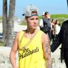Justin Bieber fait du Segway sur la plage avec des amis à Miami, le 22 janvier 2014.