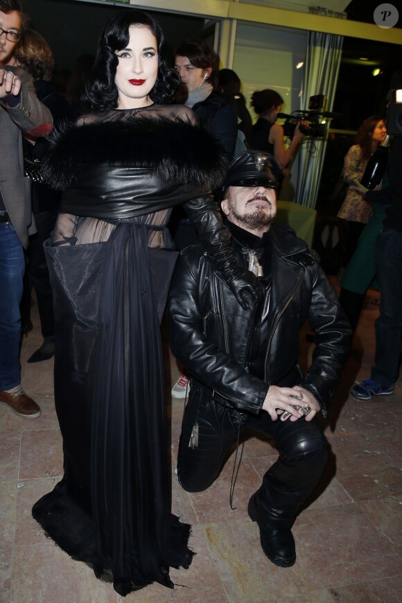 Dita Von Teese et Peter Marino lors du Dîner de la mode pour le Sidaction au Pavillon d'Armenonville à Paris, le 23 janvier 2014.