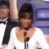 Whitney Houston honorée de 3 prix lors des Grammy Awards 1994.