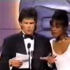 Whitney Houston reçoit un Grammy Award - Record of the year (1994)