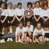Kate Middleton en 1995, à 13 ans, lors de sa dernière année à l'école St Andrew de Pangbourne.