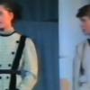Kate Middleton à 11 ans, en 1993, avec Andrew Alexander, son béguin supposé de l'époque, jouant respectivement Eliza Dolittle et Freddy Eynsford-Hill pour une représentation de My Fair Lady à l'école St Andrew de Pangbourne.
