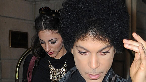 Prince : Piratée, la star attaque des fans et réclame des millions de dollars...