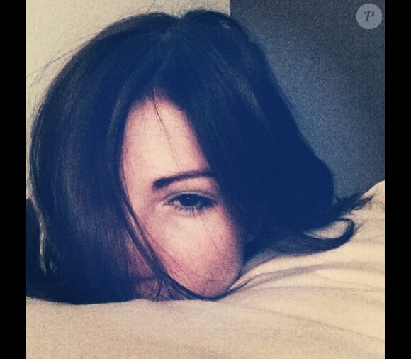 Alexandra Rosenfeld, de plus en plus brune, se prend en photo alors qu'elle est malade. Janvier 2014.