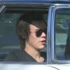 Exclusif - Harry Styles à bord d'une Mercedes Benz avec un ami à Los Angeles, le 20 janvier 2014.