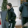 Le fils aîné de Céline Dion, René-Charles, à la sortie de son hôtel à Paris, le 7 décembre 2013.