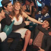 Kate Upton : Ultrasexy et fin prête pour le Super Bowl