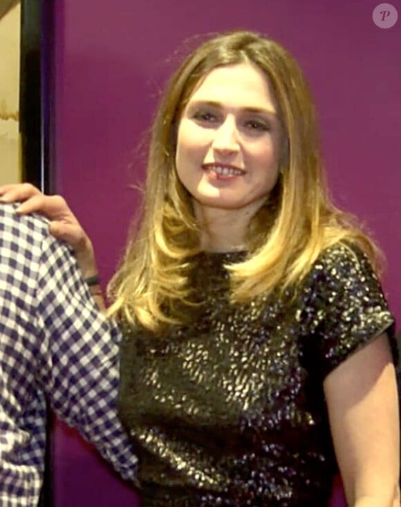 Julie Gayet à Paris, le 16 décembre 2013