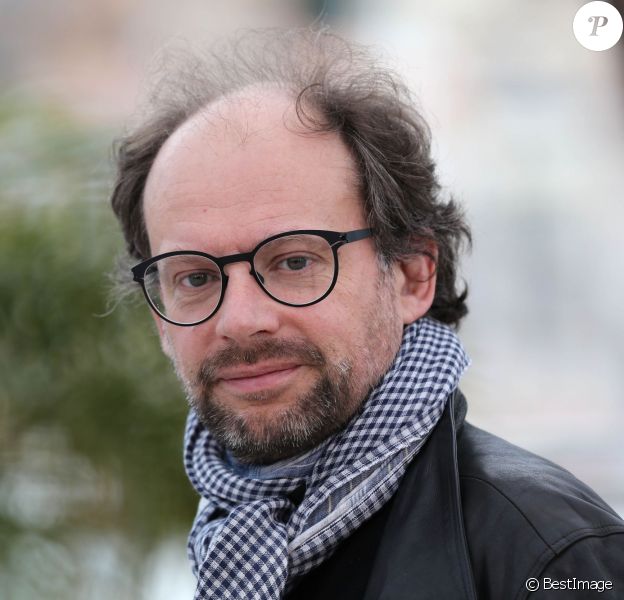 Denis Podalydès lors du photocall du film Vous n'avez encore rien vu au Festival de Cannes le 21 mai 2012