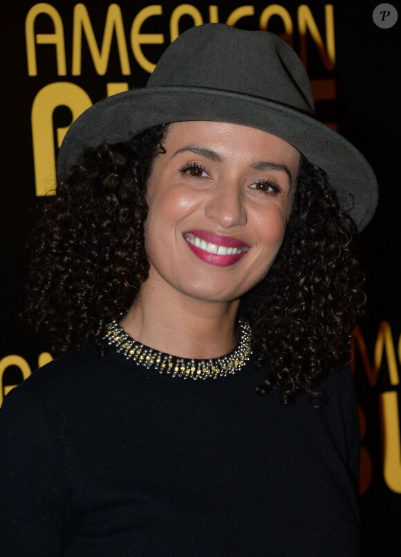 Amelle Chahbi lors de la première du film American Bluff à l'UGC Normandie, Paris, le 3 février 2014.