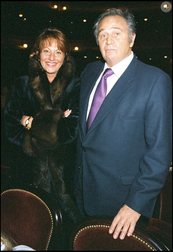 Roger Hanin et sa fille Isabelle, à Paris le 15 janvier 2004.