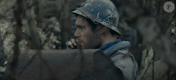 Florent Pagny a dévoilé son nouveau clip "Le soldat", le 5 février 2014.