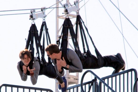 Shailene Woodley et Theo James font la promotion du film Divergente à Los Angeles, le 3 février 2014.