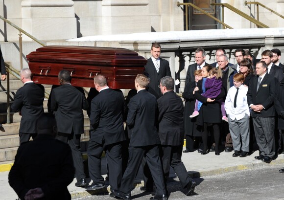 Willa Hoffman, Tallulah Hoffman, Cooper Hoffman, Mimi O'Donnell lors des obsèques de l'acteur Philip Seymour Hoffman en l’église St. Ignatius de Loyola à New York, le 7 février 2014. Philip Seymour Hoffman est mort le 2 février 2014.