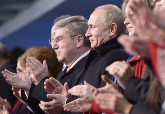 Le président du CIO Thomas Bach et le président Russe Vladimir Poutine - Cérémonie d'ouverture des XXIIème jeux olympiques d'hiver à Sotchi en Russie le 7 février 2014.  ITAR-TASS: SOCHI, RUSSIA. FEBRUARY 7, 2014. IOC president, Thomas Bach and President of Russia Vladimir Putin (L-R in the centre) attend the opening ceremony of the Sochi 2014 Winter Olympic Games, at the Fisht Olympic Stadium. (Photo ITAR-TASS / Alexei Nikolsky)07/02/2014 - 